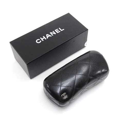 chanel quilted sunglasses case|chanel sunglasses on side.